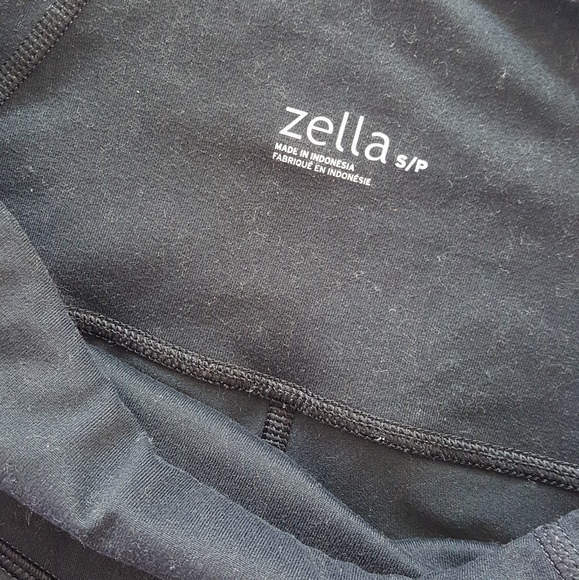 Black High Waisted Zella Athletic S Capri - Picture 4 of 4